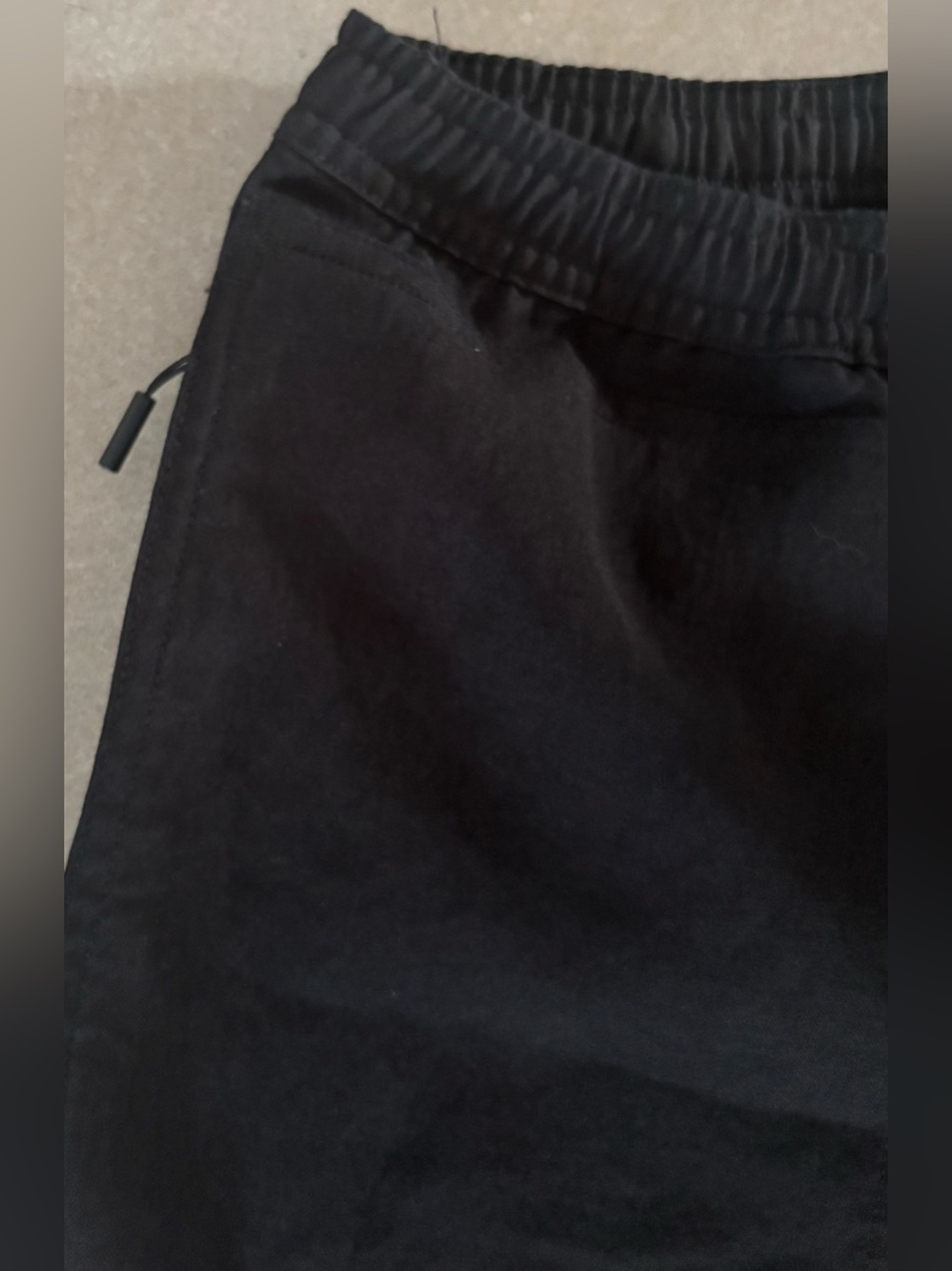 Lululemon Men's Relaxed- Fit Pull-on Short  *Light Woven - Picture 3 of 6
